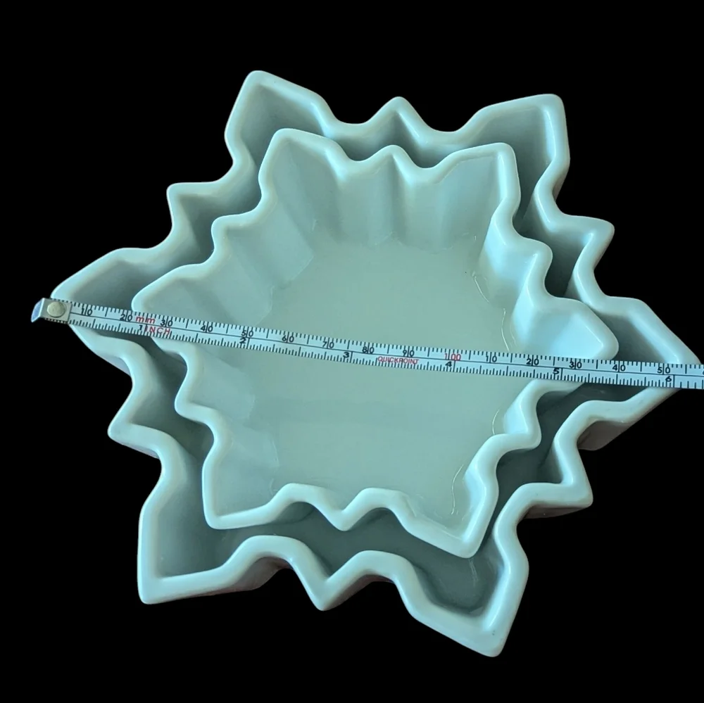 Crate&Barrel ceramic Snowflake nesting Dishes (2)